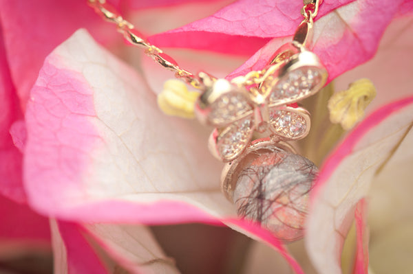 BEATA - BUTTERFLY PEARL PENDANT