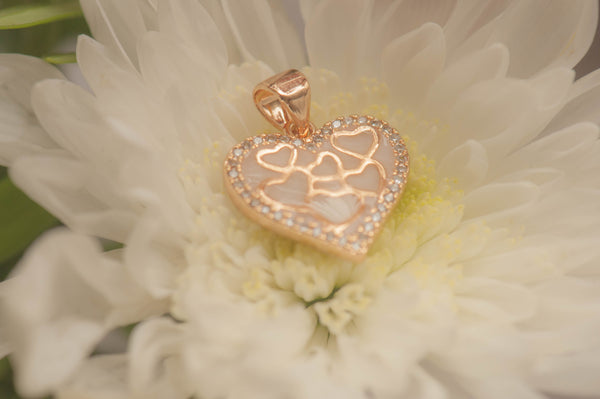 DARCEY - HEART PENDANT