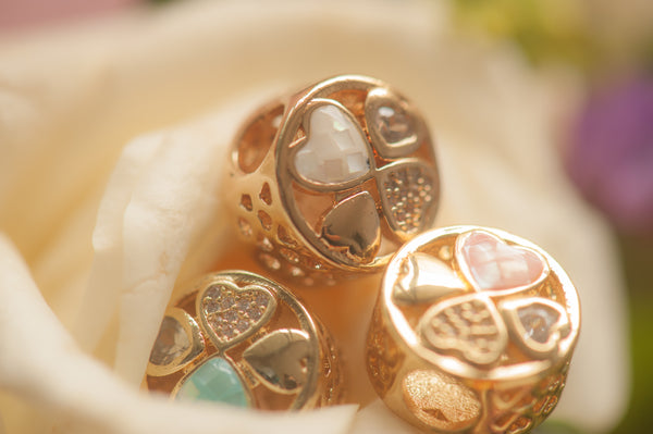 ABE - DOUBLE SIDED CLOVER CHARM