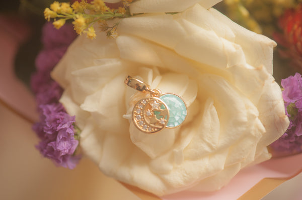 TERESA - DONGLE CHARM