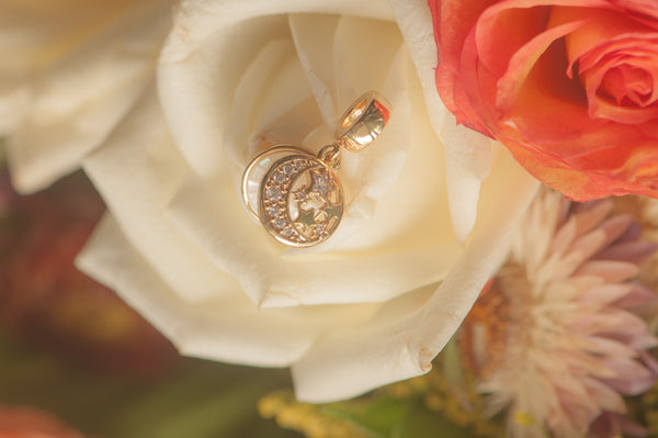 TERESA - DONGLE CHARM