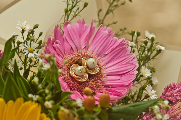 CHARO - PEARL EARRING