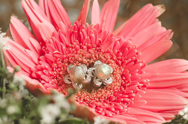 DENISA - FLOWER PEARL EARRING