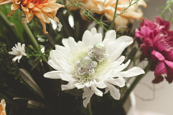 DENISA - FLOWER PEARL EARRING