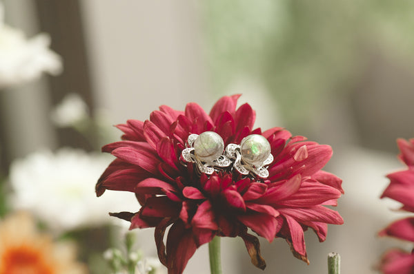 DENISA - FLOWER PEARL EARRING