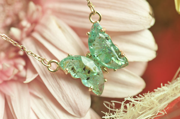 JANKA - BUTTERFLY PENDANT