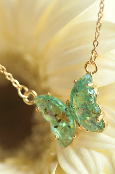 JANKA - BUTTERFLY PENDANT