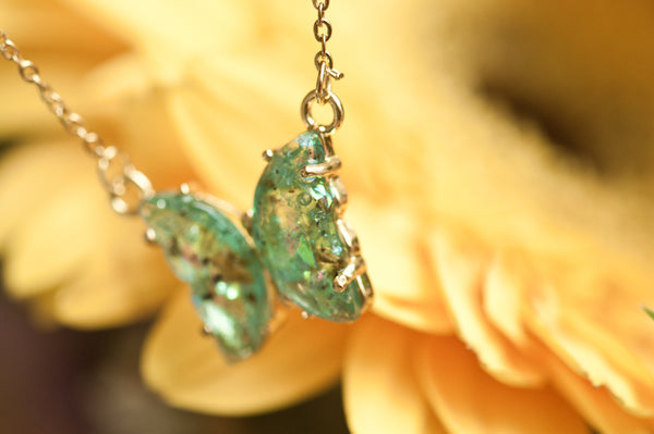 JANKA - BUTTERFLY PENDANT