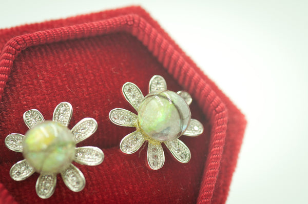 LYDIA - FLOWER PEARL EARRING