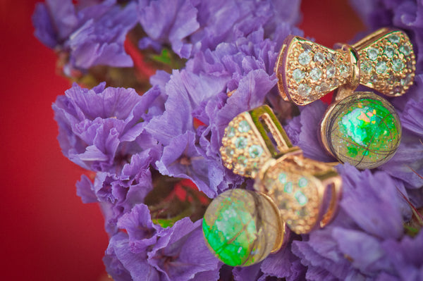 MAHALIA - RIBBON PEARL EARRING