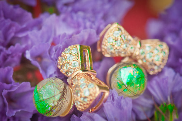 MAHALIA - RIBBON PEARL EARRING