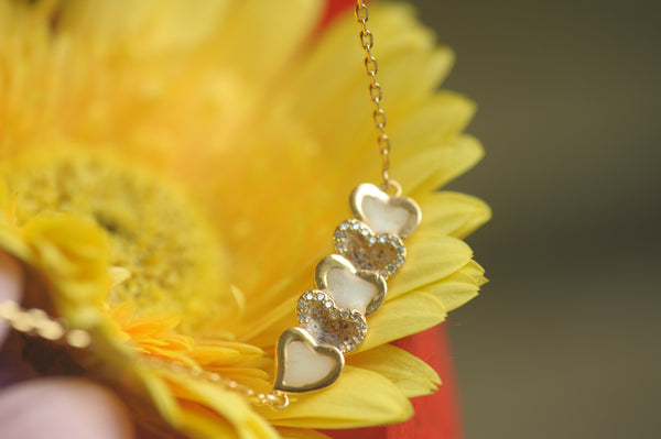 QUENCEY - HEART PENDANT