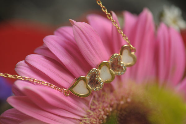 QUENCEY - HEART PENDANT