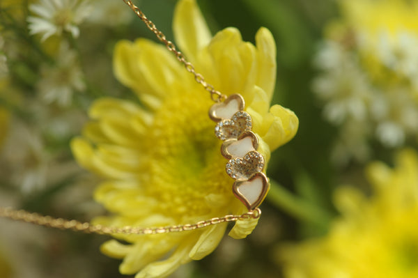 QUENCEY - HEART PENDANT
