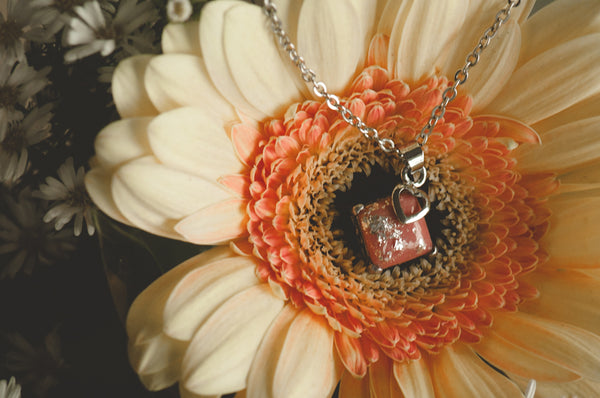 THES - SQUARE PENDANT