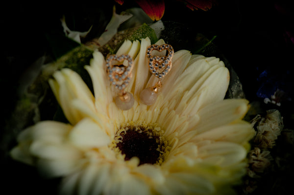 TYAS - DOUBLE HEART PEARL EARRINGS