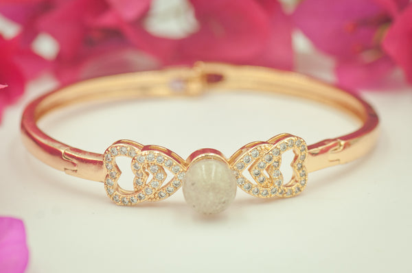 TYAS - DOUBLE HEART PEARL BANGLE