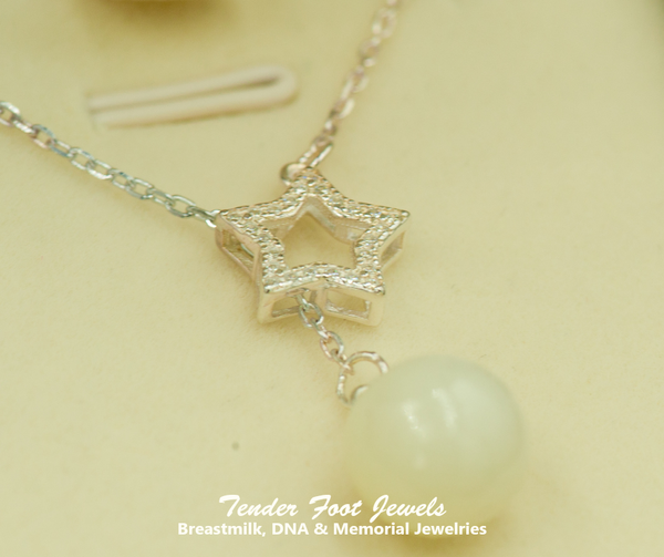 RIZA - STAR AND PEARL PENDANT