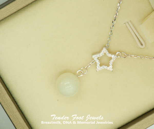 RIZA - STAR AND PEARL PENDANT