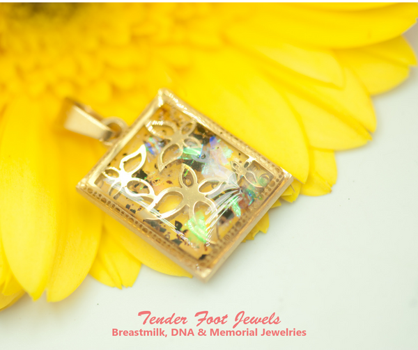 SALLY - SQUARE PENDANT