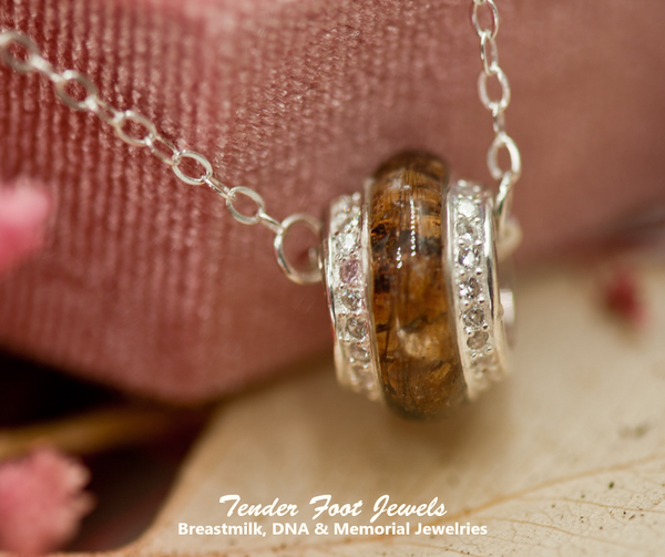 MELISA - DISC CHARM PENDANT