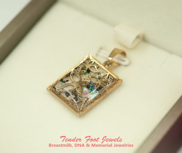 SALLY - SQUARE PENDANT