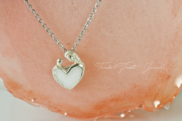 ADRIANNA - MOM AND CHILD PENDANT