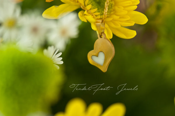 ALONA - HEART PENDANT