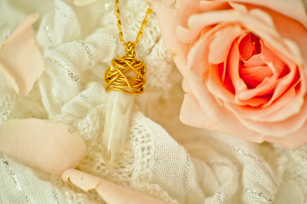 AMARA - CRYSTAL PENDANT