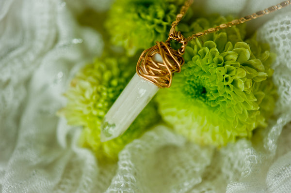 AMARA - CRYSTAL PENDANT