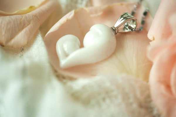 AUBREY - MOTHER & CHILD PENDANT
