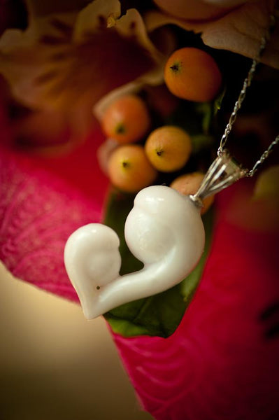 AUBREY - MOTHER & CHILD PENDANT
