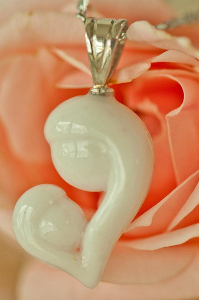 AUBREY - MOTHER & CHILD PENDANT
