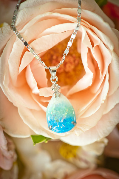 AVA - TEAR DROP PENDANT