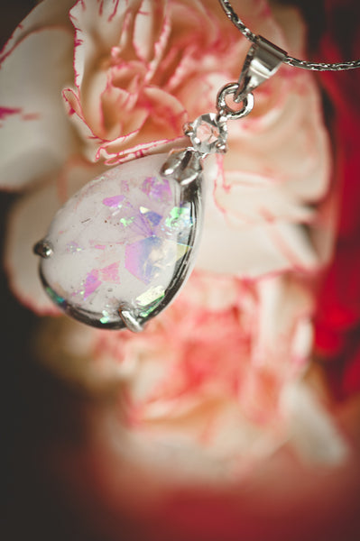 AVA - TEAR DROP PENDANT