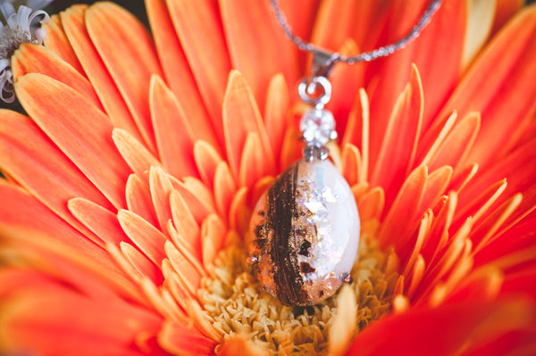 AVA - TEAR DROP PENDANT