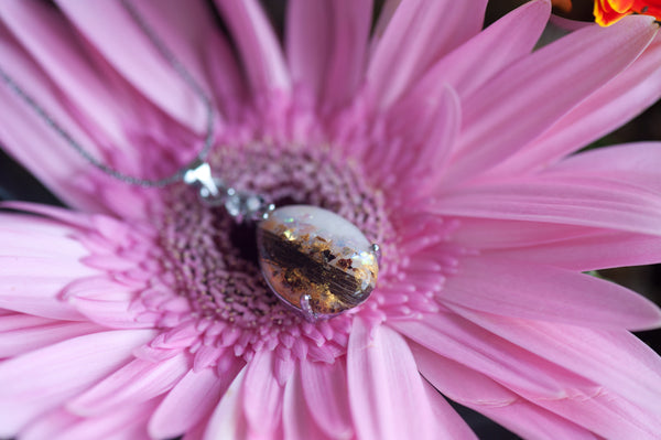 AVA - TEAR DROP PENDANT