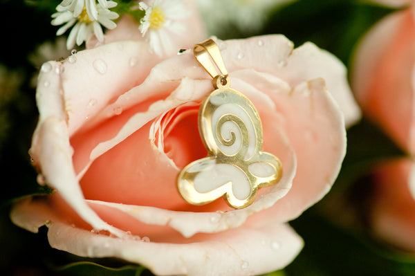 BAILEY - BUTTERFLY PENDANT