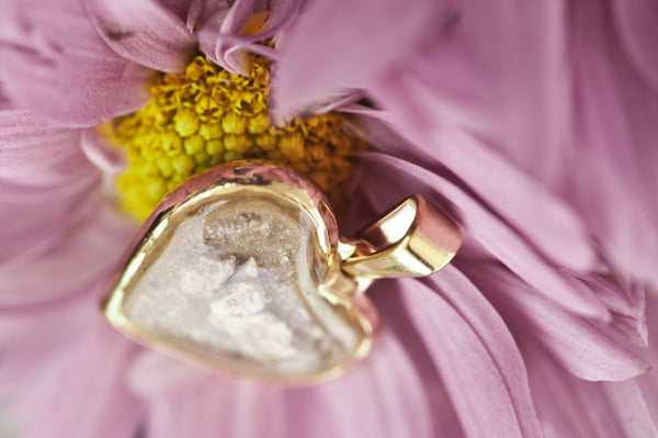 BEVERLY - DOUBLE SIDED HEART PENDANT