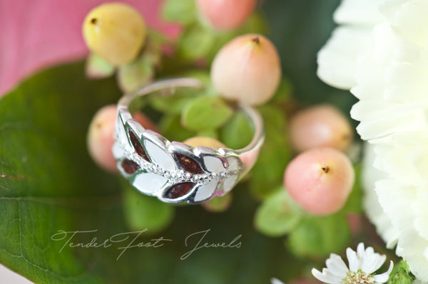 BRIDGET - LEAF RING