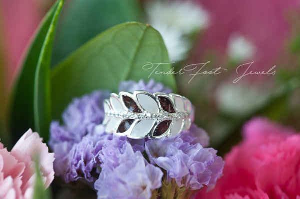 BRIDGET - LEAF RING