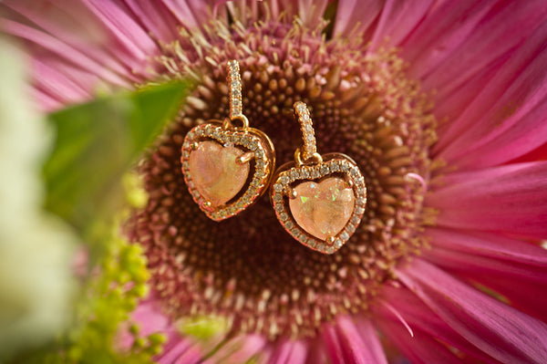 CHLOE - DANGLING HEART EARRING