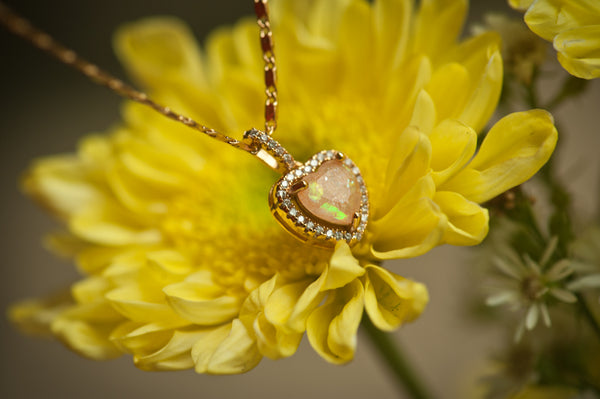 CHLOE - DANGLING HEART PENDANT