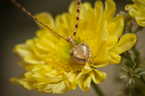 CHLOE - DANGLING HEART PENDANT