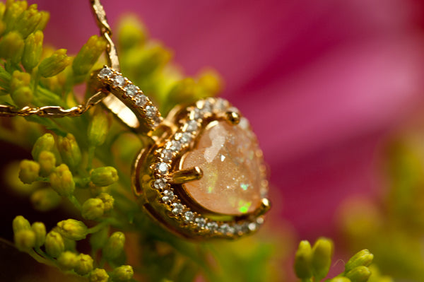 CHLOE - DANGLING HEART PENDANT