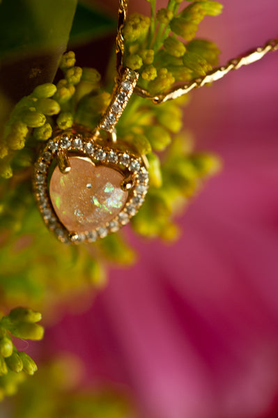 CHLOE - DANGLING HEART PENDANT