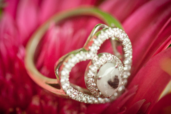 CILKA - HEART OVAL RING