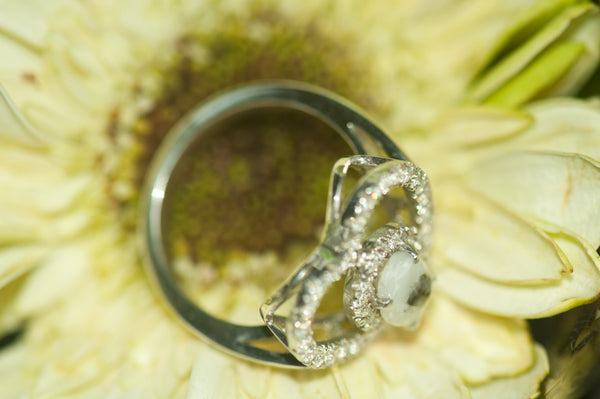 CILKA - HEART OVAL RING