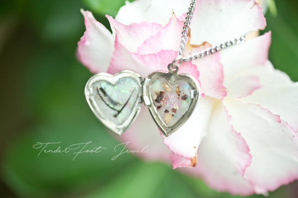 CORA HEART LOCKET