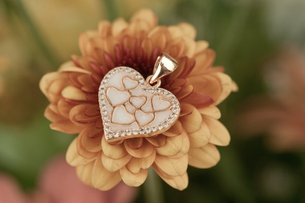 DARCEY - HEART PENDANT